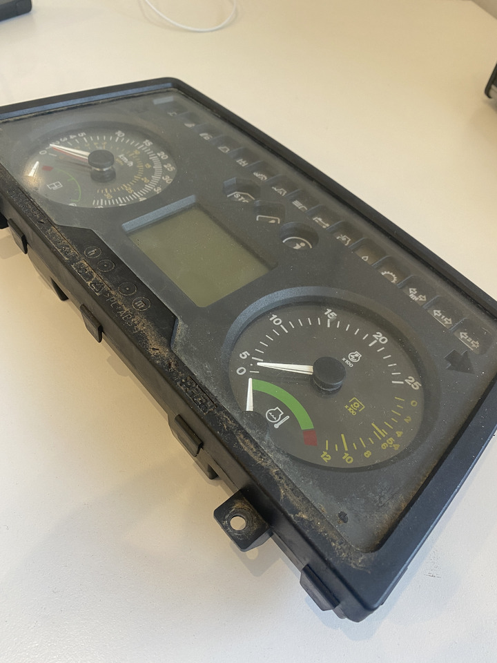 John Deere 6820S 6120 6220 6320 Autopower - zegary licznik deska - Bảng điều khiển cho Máy móc xây dựng: hình 3 John Deere 6820S 6120 6220 6320 Autopower - zegary licznik deska - Bảng điều khiển cho Máy móc xây dựng: hình 3