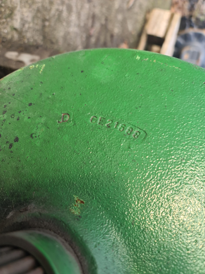 John Deere 7180 7480 8100 8500 9600 S660 T5 T6 T660 W650 Bęben Hamulcowy CE21688 - Cùm phanh cho Máy móc nông nghiệp: hình 1 John Deere 7180 7480 8100 8500 9600 S660 T5 T6 T660 W650 Bęben Hamulcowy CE21688 - Cùm phanh cho Máy móc nông nghiệp: hình 1