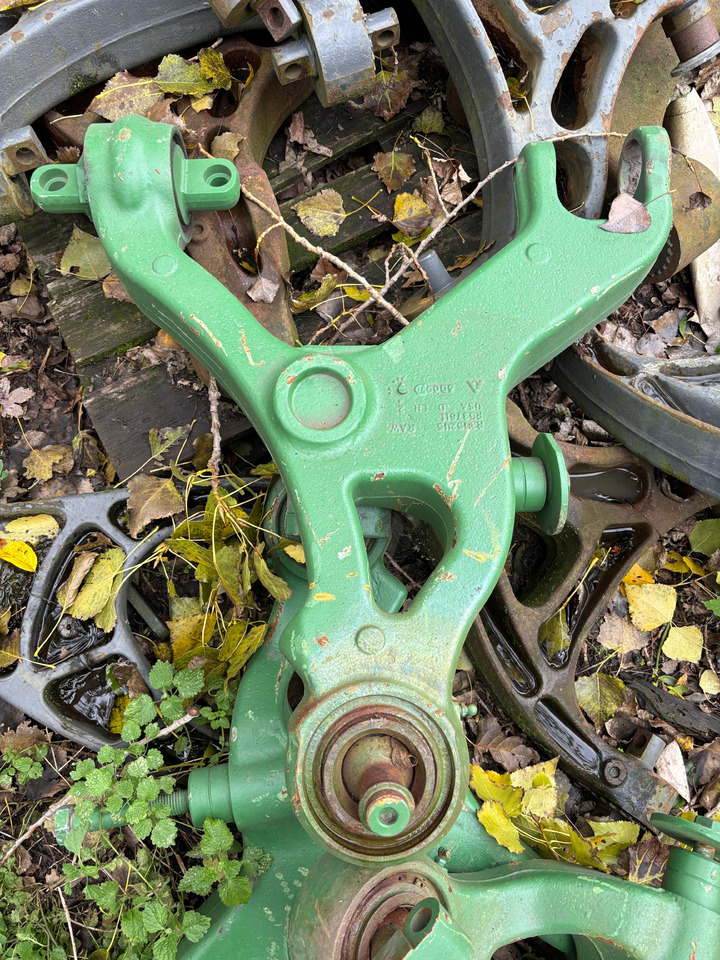 John Deere 8120 8220 8320 Lewy Prawy Wachacz R537611 R537610 - Hệ thống treo cho Máy móc nông nghiệp: hình 1 John Deere 8120 8220 8320 Lewy Prawy Wachacz R537611 R537610 - Hệ thống treo cho Máy móc nông nghiệp: hình 1