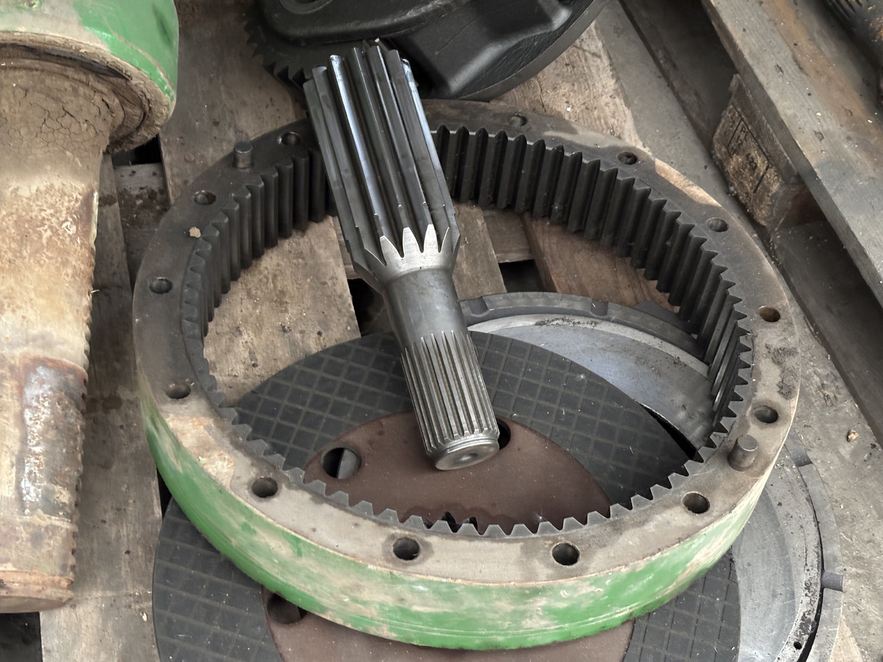 John Deere 8330 8370 Zwolnica Tylna Obudowa Wał R156486 R174225 R156486 R314670 R296985 R560119 - Mô tơ di chuyển cho Máy móc nông nghiệp: hình 1 John Deere 8330 8370 Zwolnica Tylna Obudowa Wał R156486 R174225 R156486 R314670 R296985 R560119 - Mô tơ di chuyển cho Máy móc nông nghiệp: hình 1