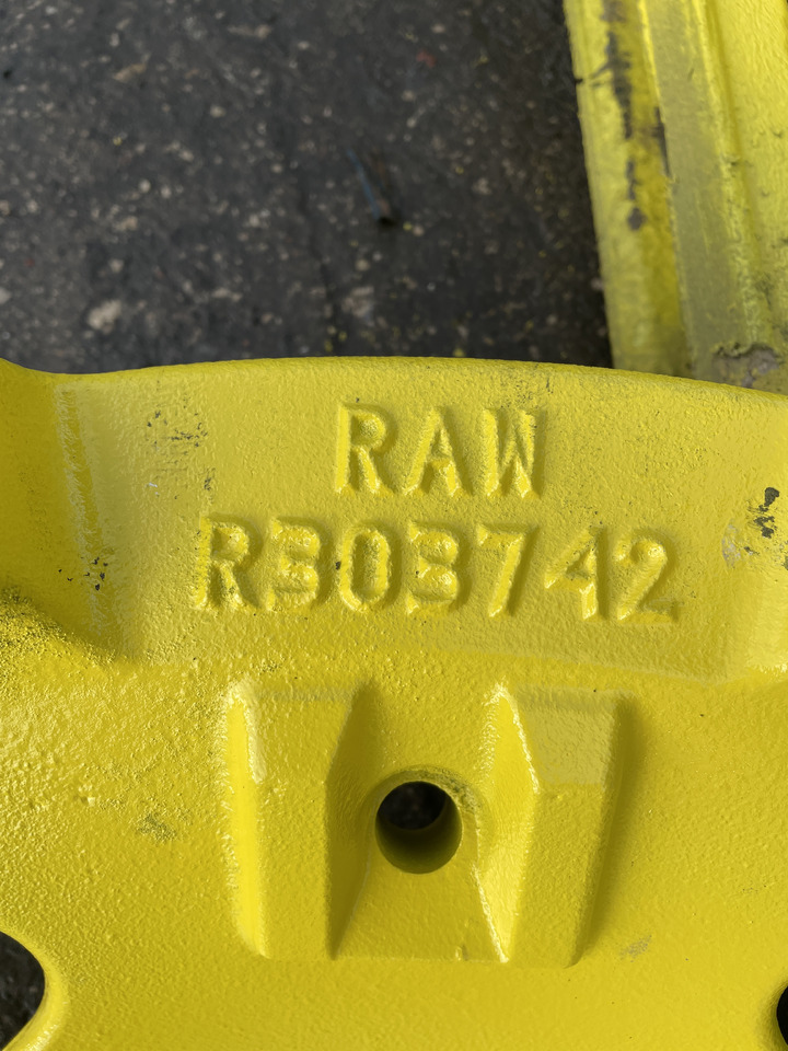 John Deere 8345R - koło felga gwiazda - Vành cho Máy móc nông nghiệp: hình 4 John Deere 8345R - koło felga gwiazda - Vành cho Máy móc nông nghiệp: hình 4