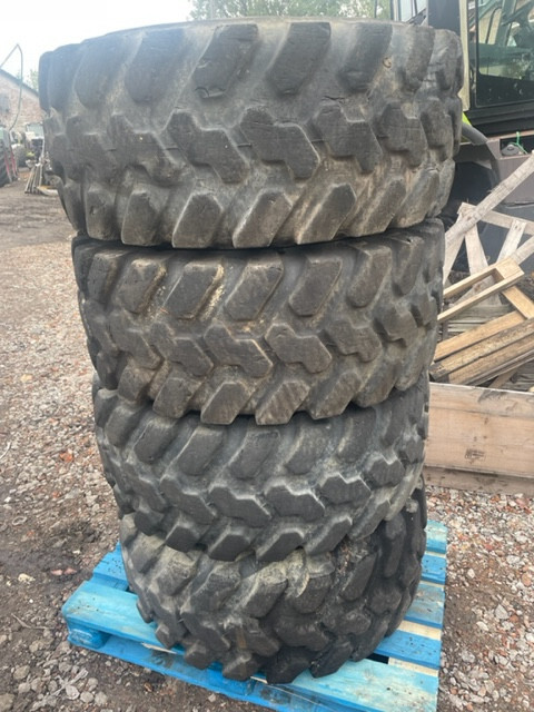 Koła opony firestone 405/70 r18 Cat 906 - Bánh xe cho Máy xúc lật bánh lốp: hình 1 Koła opony firestone 405/70 r18 Cat 906 - Bánh xe cho Máy xúc lật bánh lốp: hình 1