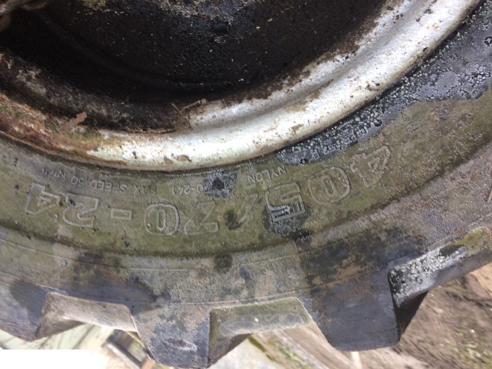 Koło John Deere 4400 - 405/70-24 - Bánh xe cho Thiết bị xử lý vật liệu: hình 3 Koło John Deere 4400 - 405/70-24 - Bánh xe cho Thiết bị xử lý vật liệu: hình 3