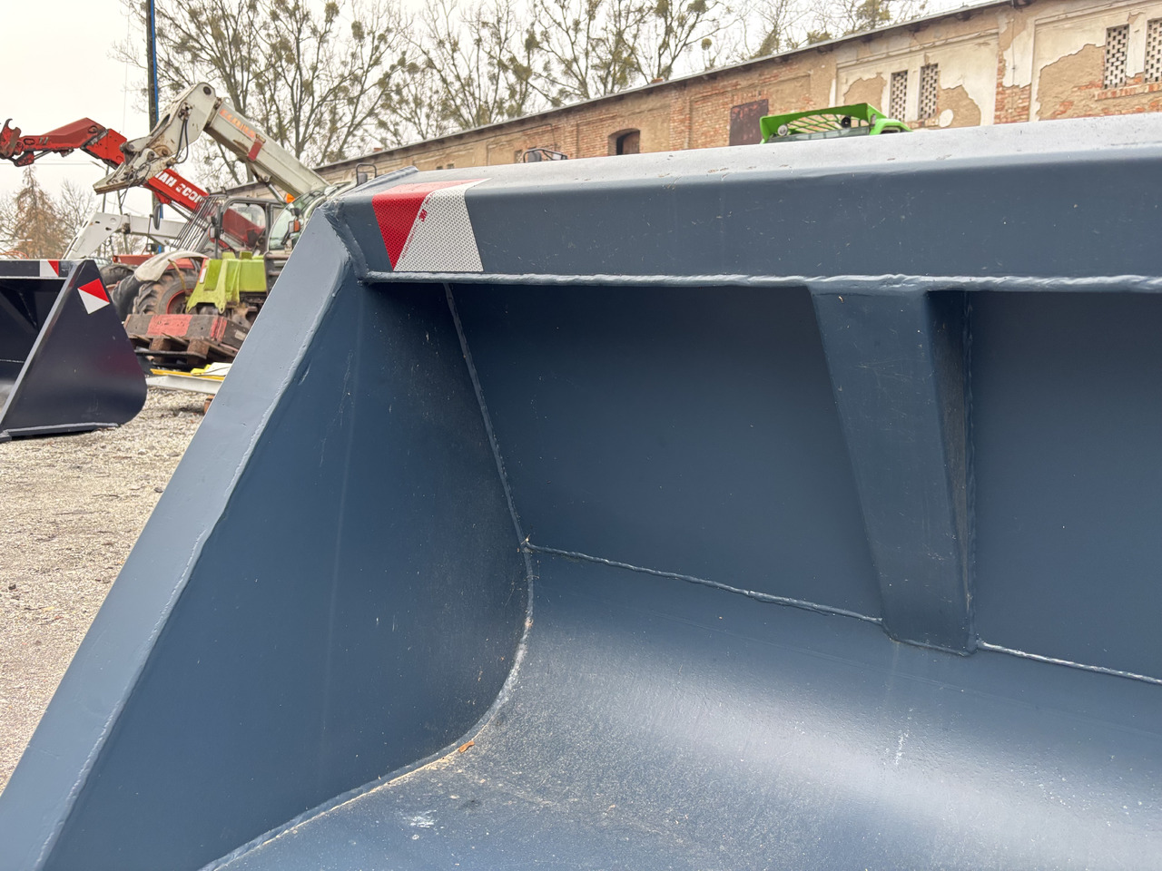 Łyżka Objętościowa 2,3m 1,01 m3 z mocowaniem do ładowarki Manitou. - Gầu xúc lật: hình 3 Łyżka Objętościowa 2,3m 1,01 m3 z mocowaniem do ładowarki Manitou. - Gầu xúc lật: hình 3