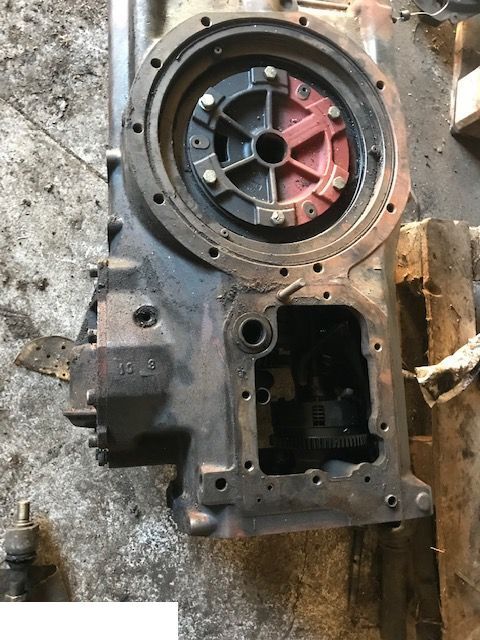 Massey Ferguson Dyna 6 - 6499 - Części - Hộp số cho Máy cày: hình 3 Massey Ferguson Dyna 6 - 6499 - Części - Hộp số cho Máy cày: hình 3