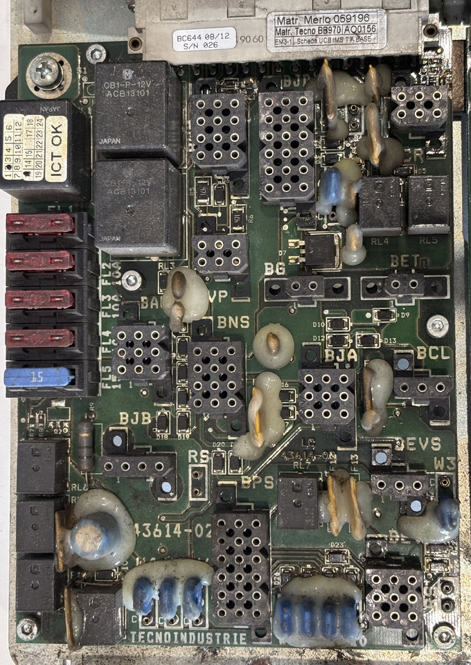 Merlo 059196 Kontroler Płyta Elektroniczna ECU MUGS UGS SGB Sterownik Bezpiecznik - ECU cho Máy móc nông nghiệp: hình 1 Merlo 059196 Kontroler Płyta Elektroniczna ECU MUGS UGS SGB Sterownik Bezpiecznik - ECU cho Máy móc nông nghiệp: hình 1