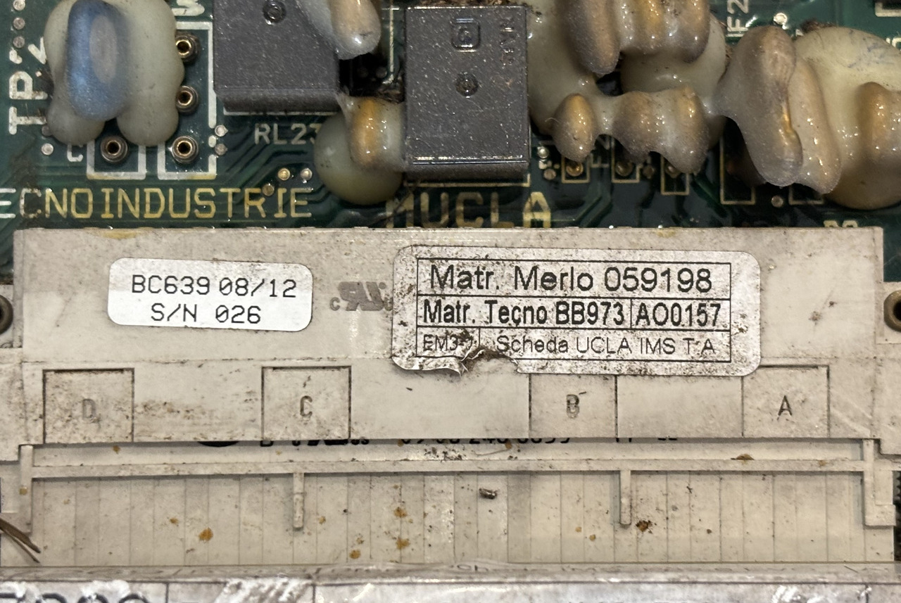 Merlo 059198 Kontroler Płyta Elektroniczna ECU MUGS UGS SGB Sterownik Bezpiecznik - ECU cho Máy móc nông nghiệp: hình 2 Merlo 059198 Kontroler Płyta Elektroniczna ECU MUGS UGS SGB Sterownik Bezpiecznik - ECU cho Máy móc nông nghiệp: hình 2