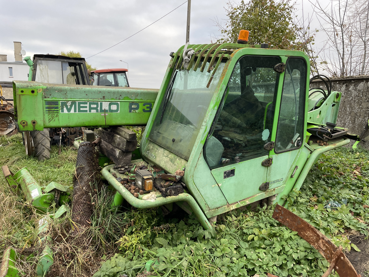 Merlo P35.13 - części - maszt rama kabina drzwi szyby - Cửa và phụ tùng cho Máy móc nông nghiệp: hình 1 Merlo P35.13 - części - maszt rama kabina drzwi szyby - Cửa và phụ tùng cho Máy móc nông nghiệp: hình 1