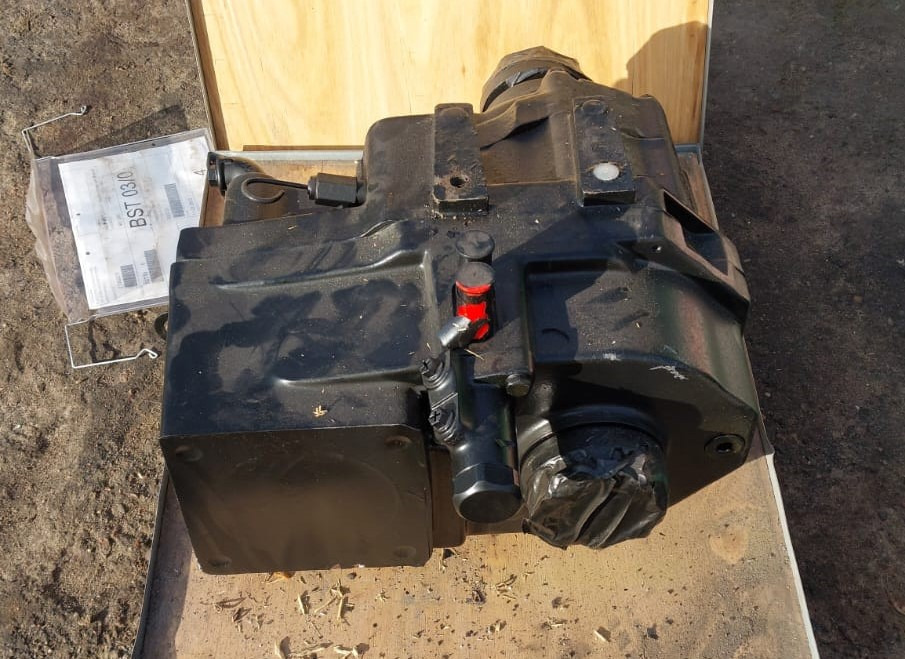 NAF BST 03/0 04 Skrzynia Biegów Ponsse Ergo Komatsu NOWA - Hộp số cho Máy móc nông nghiệp: hình 1 NAF BST 03/0 04 Skrzynia Biegów Ponsse Ergo Komatsu NOWA - Hộp số cho Máy móc nông nghiệp: hình 1