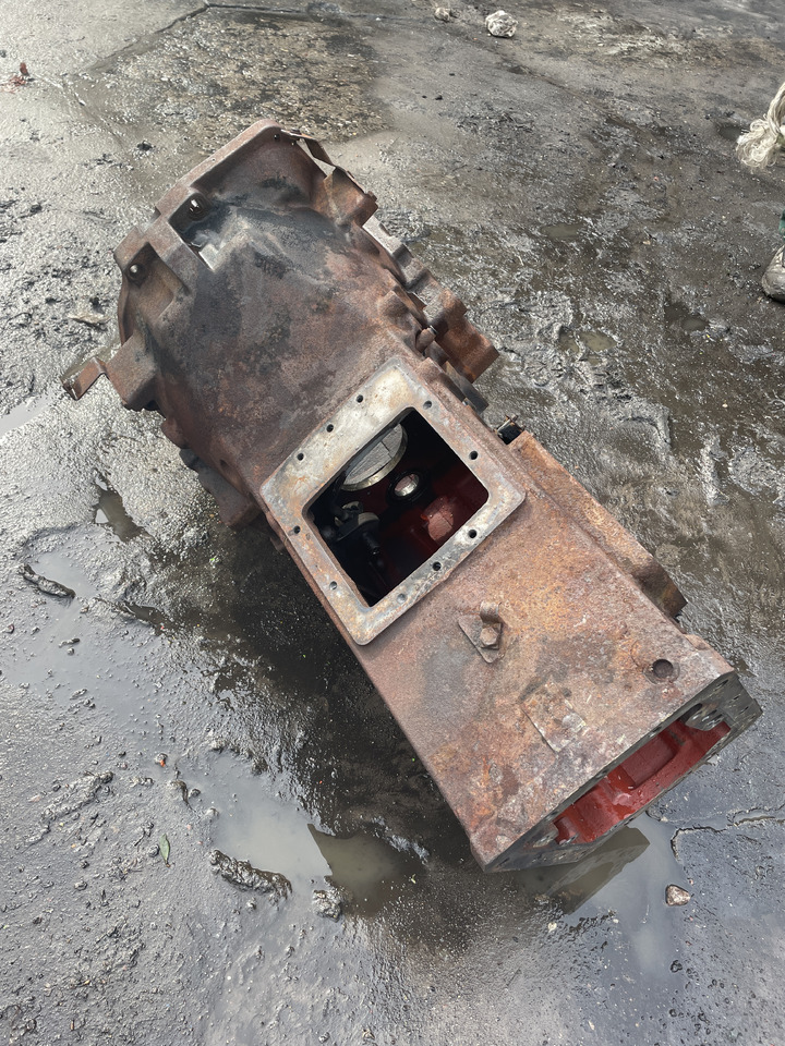 New Holland 8160 - obudowa skrzyni biegów 5164693 - Hộp số cho Máy cày: hình 4 New Holland 8160 - obudowa skrzyni biegów 5164693 - Hộp số cho Máy cày: hình 4