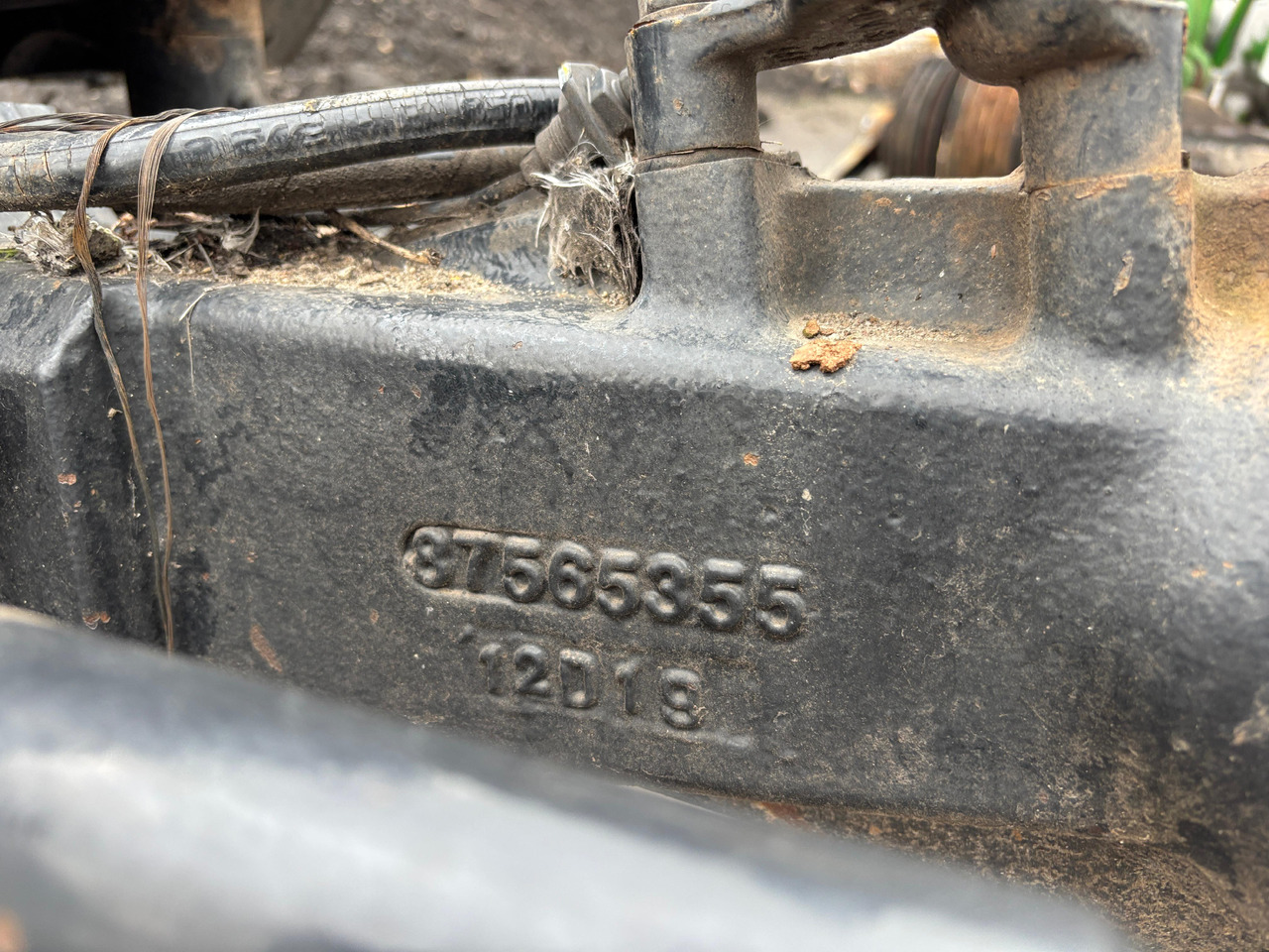 New Holland T6.175 T7.235 Most Przedni 87565355 - Trục trước cho Máy móc nông nghiệp: hình 2 New Holland T6.175 T7.235 Most Przedni 87565355 - Trục trước cho Máy móc nông nghiệp: hình 2