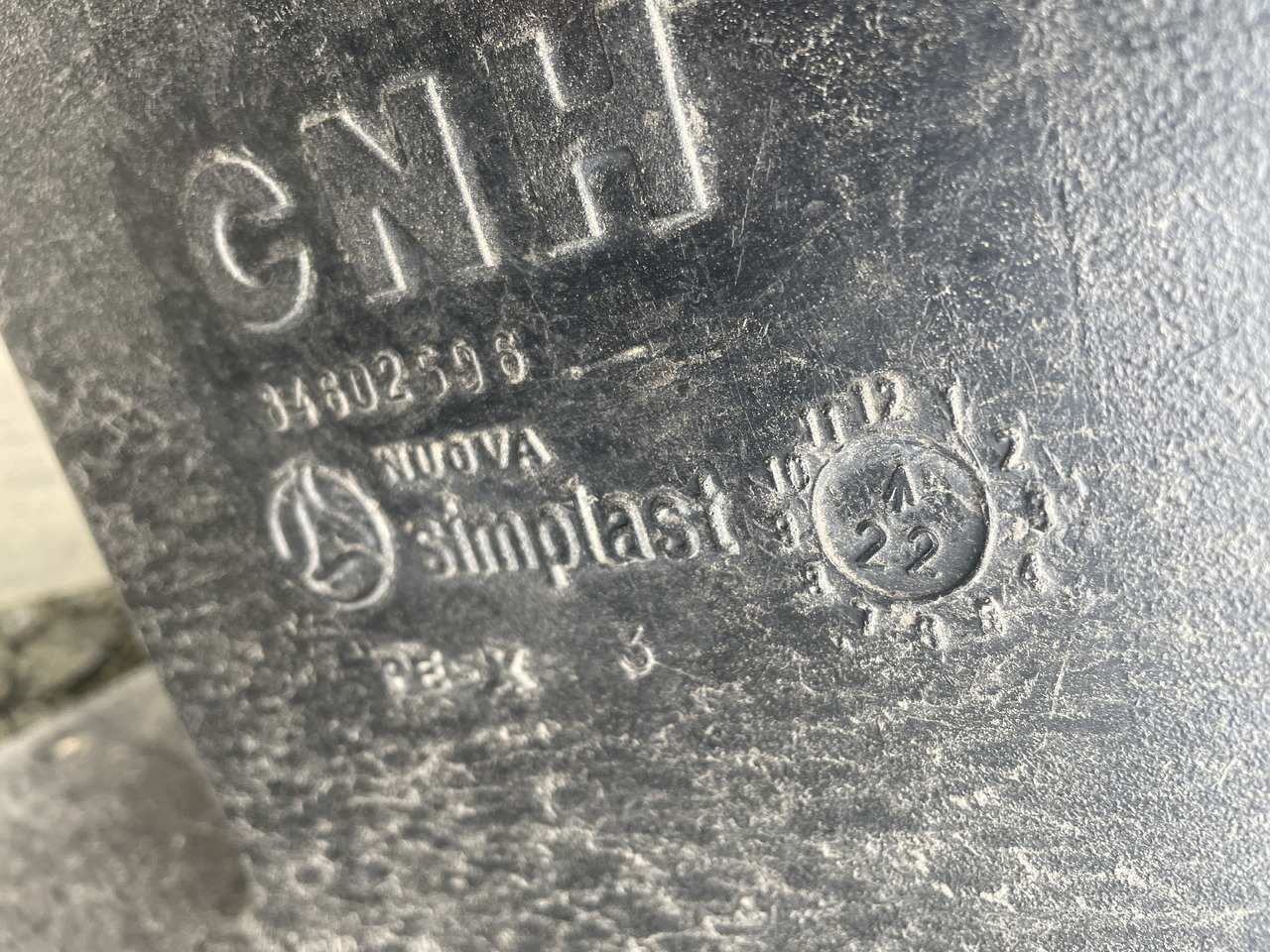 Case Puma - zbiornik płynu DEF 84602596 - Phụ tùng cho Máy cày: hình 2 Case Puma - zbiornik płynu DEF 84602596 - Phụ tùng cho Máy cày: hình 2