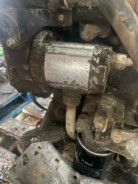 Pompa oleju claas claas Targo c50 c40 0003181820 - Bơm dầu nhớt cho Xe nhấc hình viễn vọng kính: hình 3 Pompa oleju claas claas Targo c50 c40 0003181820 - Bơm dầu nhớt cho Xe nhấc hình viễn vọng kính: hình 3