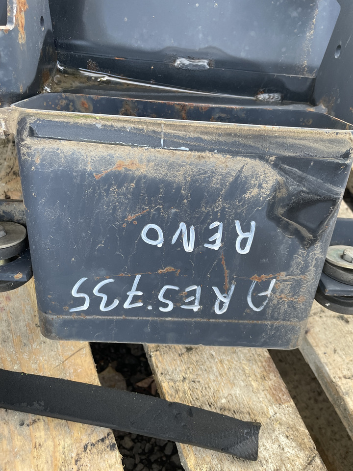 Renault Claas Ares 735 - chłodnica 7700046130 - Bộ tản nhiệt cho Máy móc nông nghiệp: hình 3 Renault Claas Ares 735 - chłodnica 7700046130 - Bộ tản nhiệt cho Máy móc nông nghiệp: hình 3