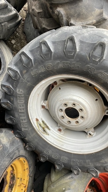 Same Rubin Lamborgini koła felgi 540/65R30 - Vành cho Máy móc nông nghiệp: hình 3 Same Rubin Lamborgini koła felgi 540/65R30 - Vành cho Máy móc nông nghiệp: hình 3