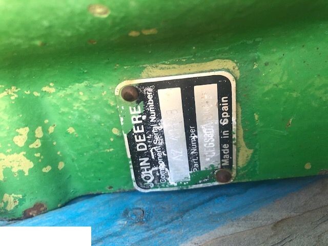Truyền động cho Máy móc nông nghiệp Sieczkarnia John Deere 6810 | Sieczkarnia John Deere 6910  - Zwolnica - Zwrotnica - Półoś - [CZĘŚCI]: hình 9