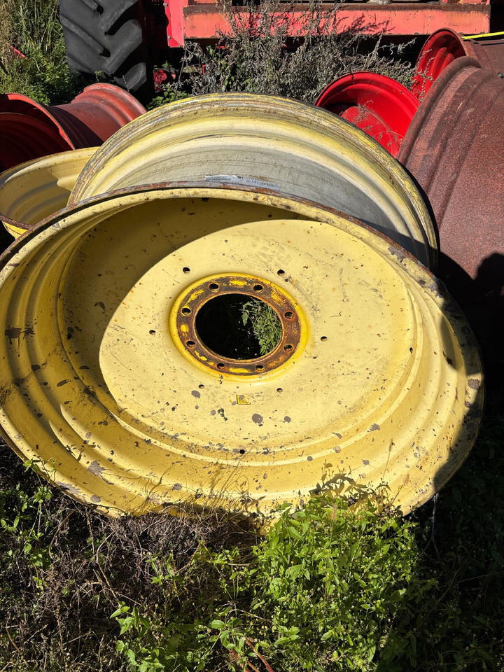 Titan DWW18LX38 John Deere AL170041 Felga 18 x 38 - Vành cho Máy móc nông nghiệp: hình 1 Titan DWW18LX38 John Deere AL170041 Felga 18 x 38 - Vành cho Máy móc nông nghiệp: hình 1