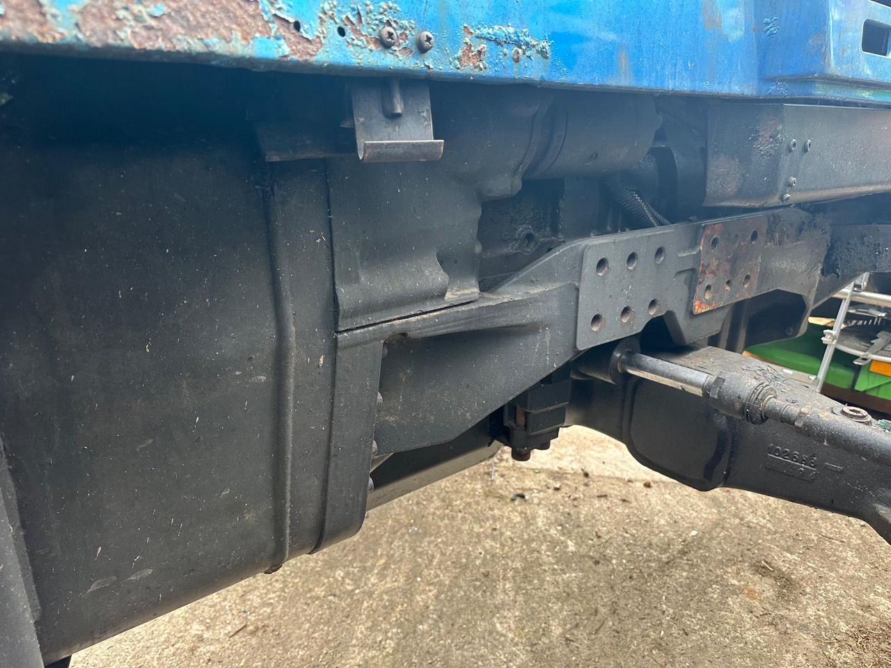 Máy cày Valtra 8150 8150-4 - cała na części: hình 14