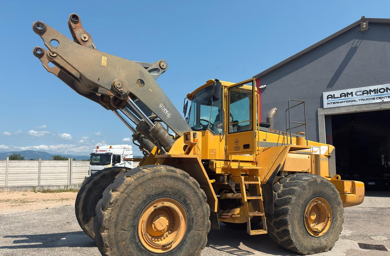 Pala gommata Volvo L 220 - Máy xúc lật bánh lốp: hình 2 Pala gommata Volvo L 220 - Máy xúc lật bánh lốp: hình 2