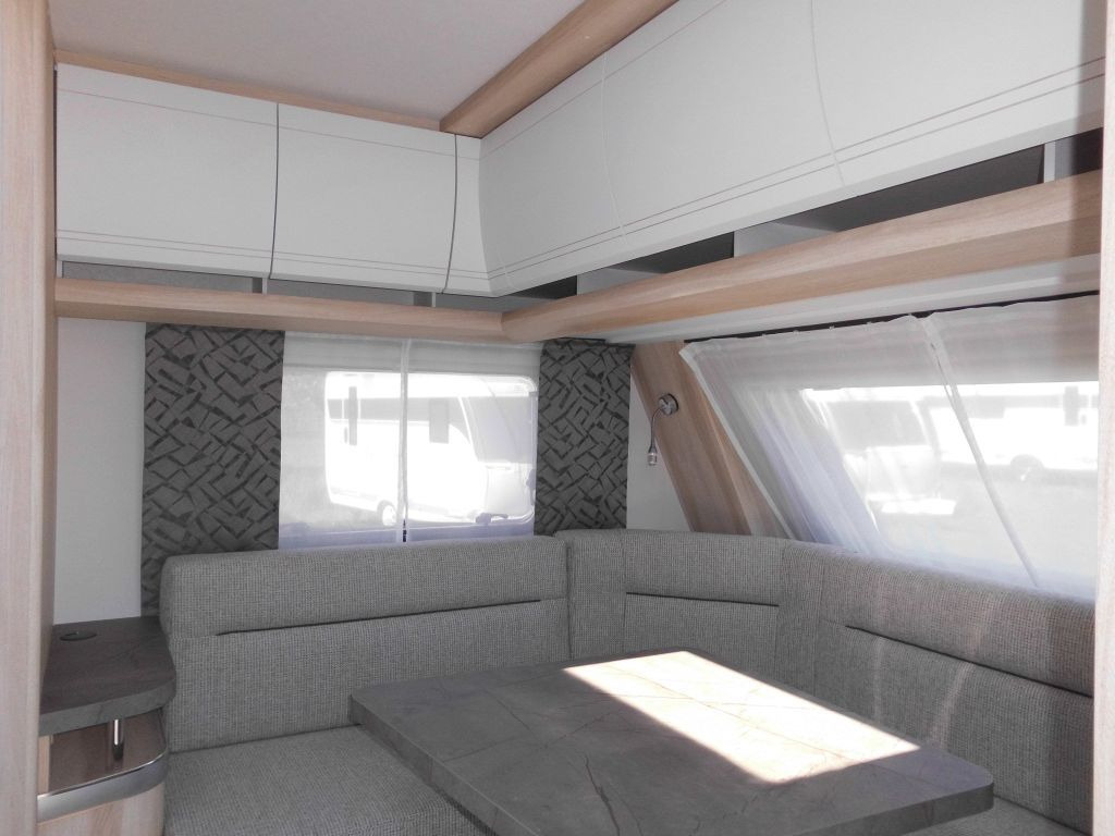 Hobby De Luxe 460 LU Lagerabverkauf! - Rơ moóc kiểu caravan: hình 5 Hobby De Luxe 460 LU Lagerabverkauf! - Rơ moóc kiểu caravan: hình 5