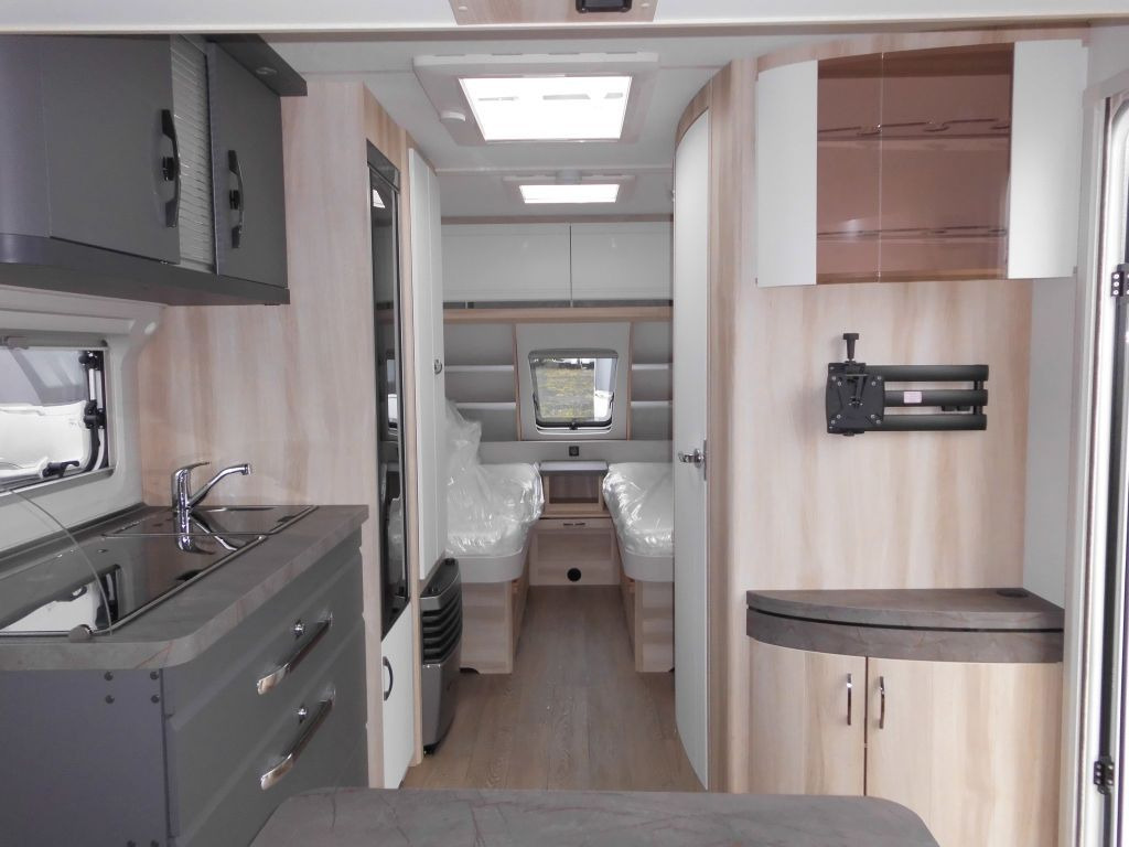 Rơ moóc kiểu caravan mới Hobby De Luxe 515 UHL 2025 2000kg. AUTARK AMBIENTE Hobby De Luxe 515 UHL mit Extras, Lagerabverkauf!: hình 13 Rơ moóc kiểu caravan mới Hobby De Luxe 515 UHL 2025 2000kg. AUTARK AMBIENTE Hobby De Luxe 515 UHL mit Extras, Lagerabverkauf!: hình 13