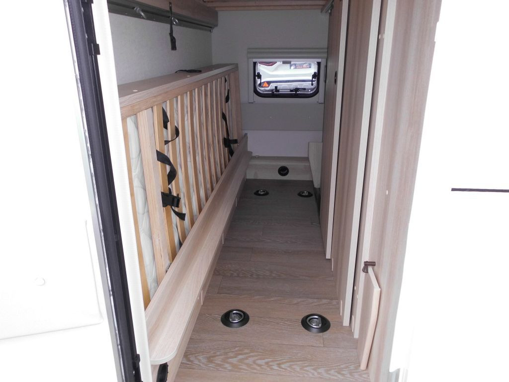 Hobby De Luxe 540 KMFe 2026 GARAGE AUTARK 1800kg. - Rơ moóc kiểu caravan: hình 4 Hobby De Luxe 540 KMFe 2026 GARAGE AUTARK 1800kg. - Rơ moóc kiểu caravan: hình 4
