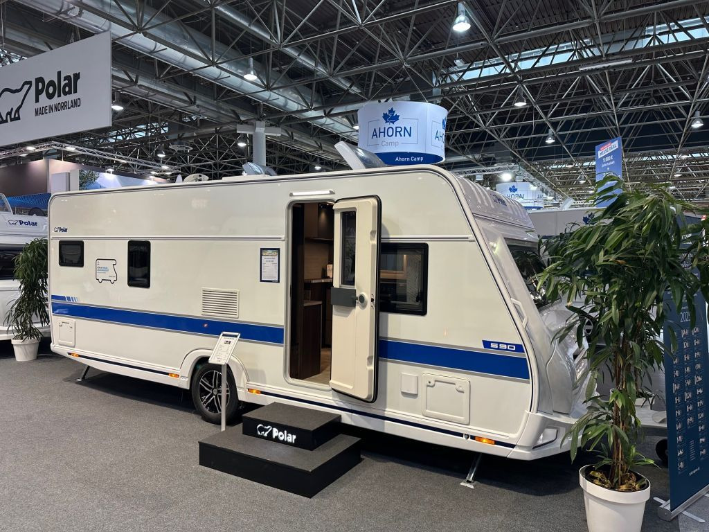 Polar Blueline 590 BFW WINTERFEST MODELL 2025 - Rơ moóc kiểu caravan: hình 1 Polar Blueline 590 BFW WINTERFEST MODELL 2025 - Rơ moóc kiểu caravan: hình 1