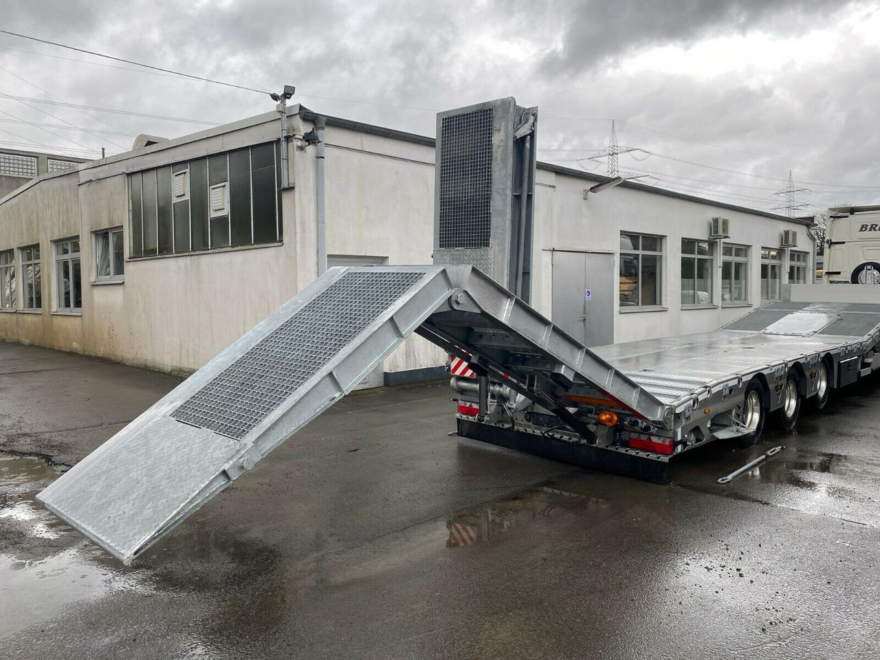 VEGA Verzinkt+LIFT+LENKACHSE+LED - Sơ mi rơ moóc thùng thấp: hình 2 VEGA Verzinkt+LIFT+LENKACHSE+LED - Sơ mi rơ moóc thùng thấp: hình 2