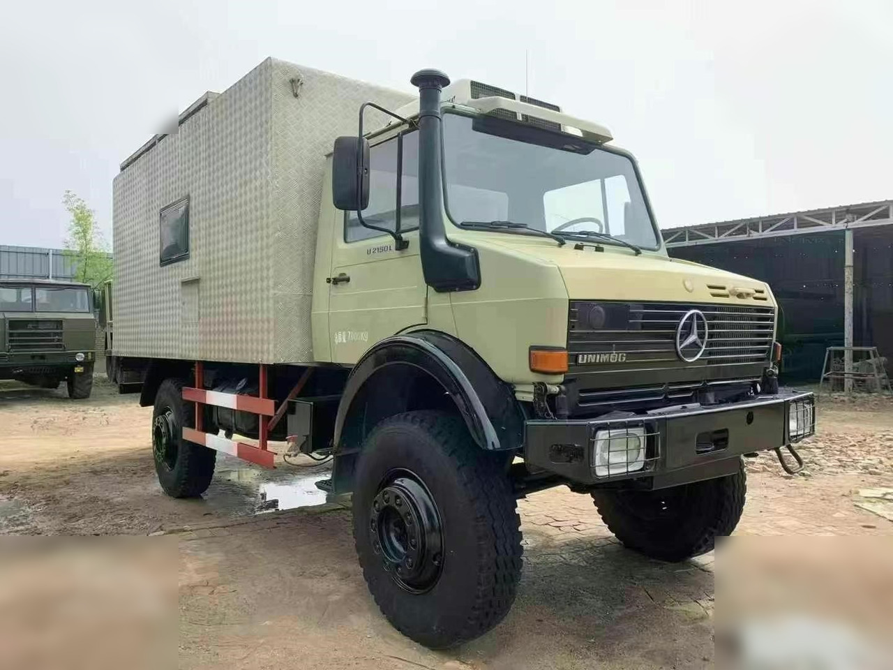1995 MERCEDES-BENZ UNIMOG 2150 - Xe tải khung gầm: hình 2 1995 MERCEDES-BENZ UNIMOG 2150 - Xe tải khung gầm: hình 2