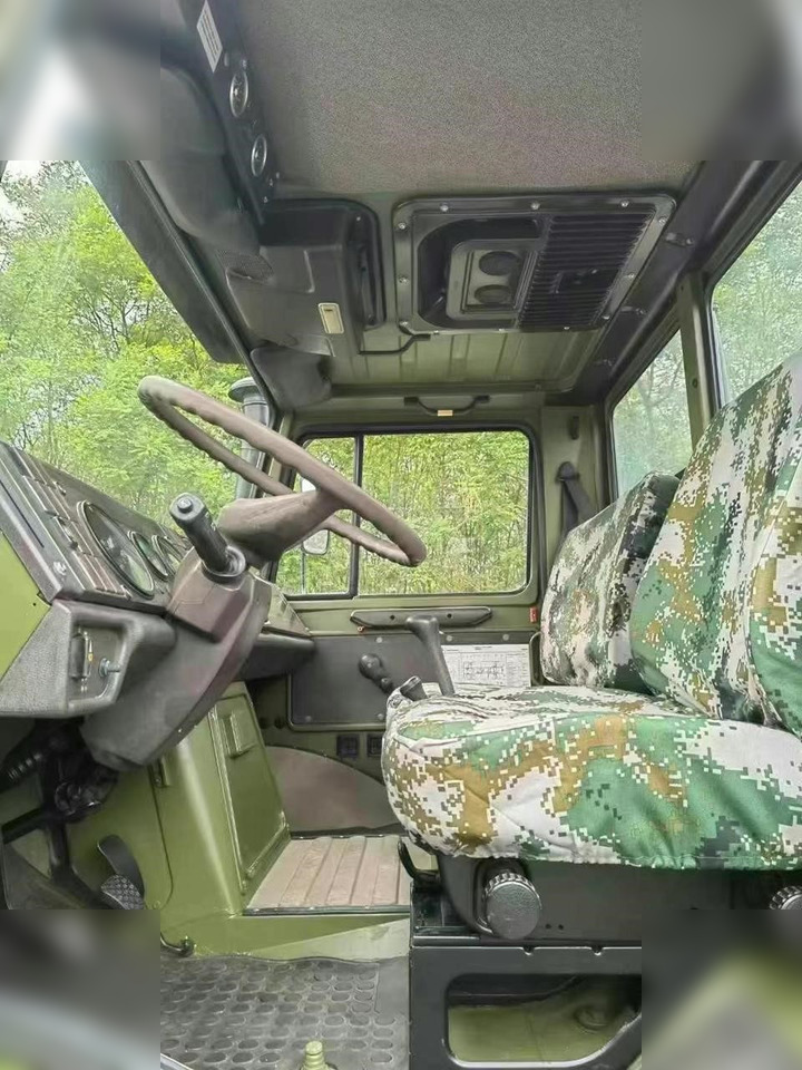 1995 MERCEDES-BENZ UNIMOG 2150 - Xe tải khung gầm: hình 3 1995 MERCEDES-BENZ UNIMOG 2150 - Xe tải khung gầm: hình 3