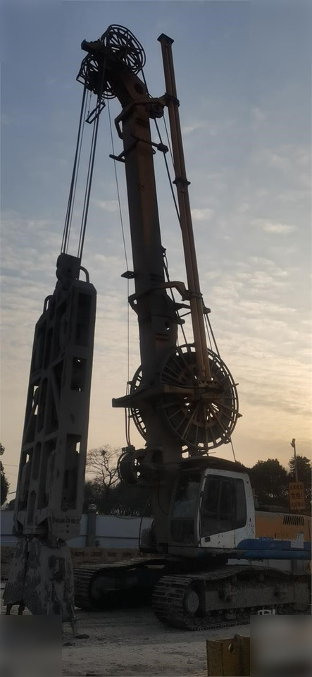 2008 BAUER GB34 - Máy đóng cọc: hình 5 2008 BAUER GB34 - Máy đóng cọc: hình 5