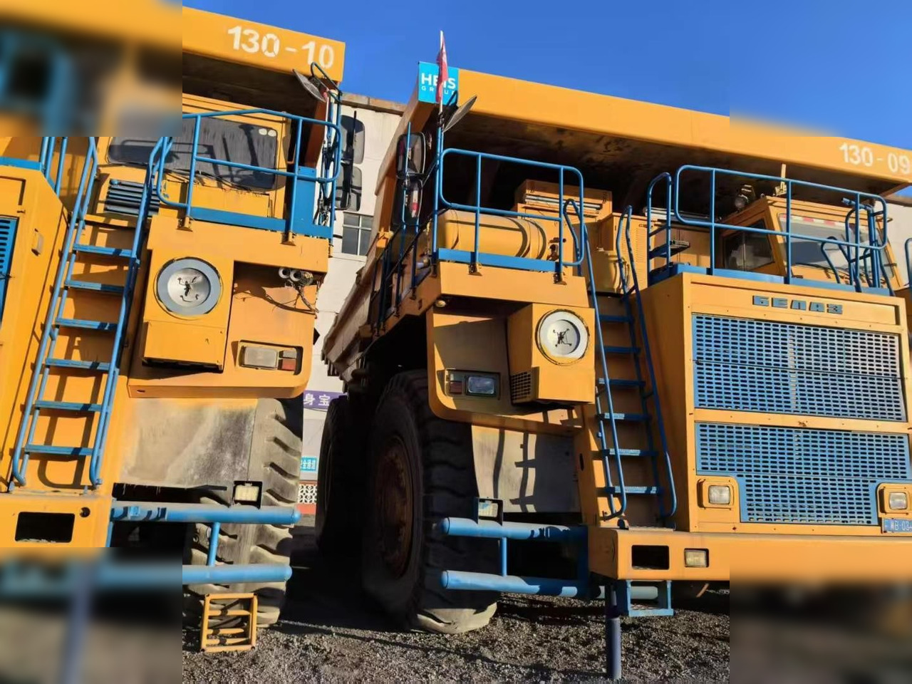 2009 BELAZ 75302 - Xe ben cứng/ Xe chở đá: hình 4 2009 BELAZ 75302 - Xe ben cứng/ Xe chở đá: hình 4