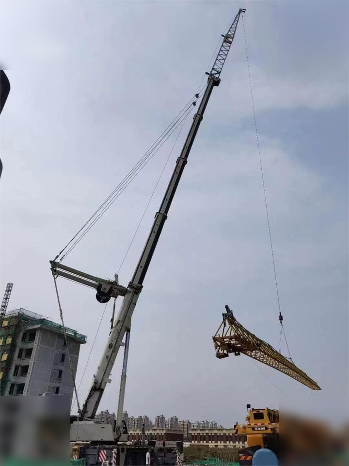 2009 DEMAG AC 350-1 - Cần cẩu mọi địa hình: hình 3 2009 DEMAG AC 350-1 - Cần cẩu mọi địa hình: hình 3