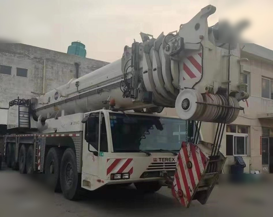 2009 DEMAG AC 350-1 - Cần cẩu mọi địa hình: hình 2 2009 DEMAG AC 350-1 - Cần cẩu mọi địa hình: hình 2