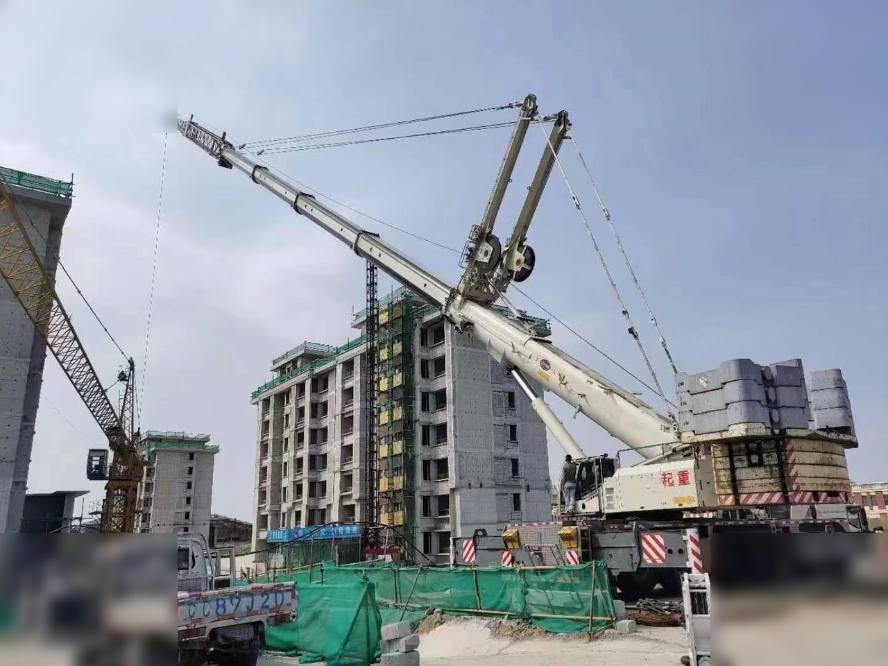 2009 DEMAG AC 350-1 - Cần cẩu mọi địa hình: hình 4 2009 DEMAG AC 350-1 - Cần cẩu mọi địa hình: hình 4