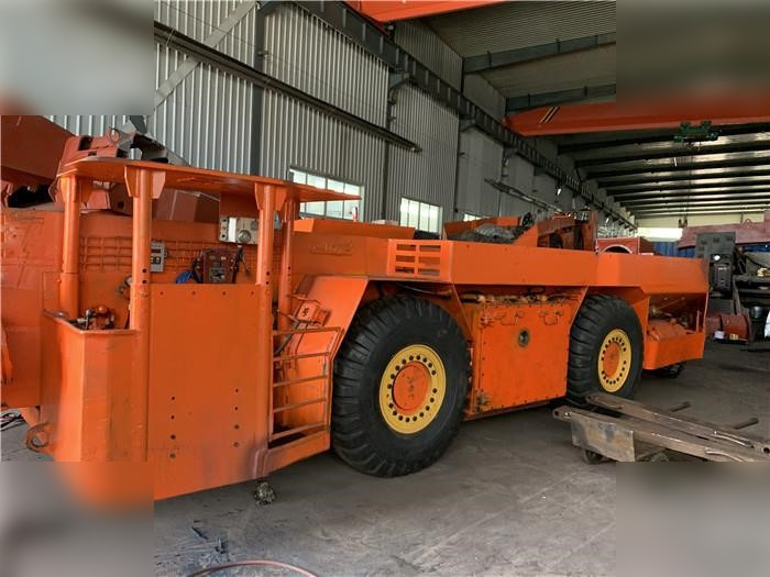 2011 JOY 10SC32C - Máy móc đào mỏ: hình 1 2011 JOY 10SC32C - Máy móc đào mỏ: hình 1