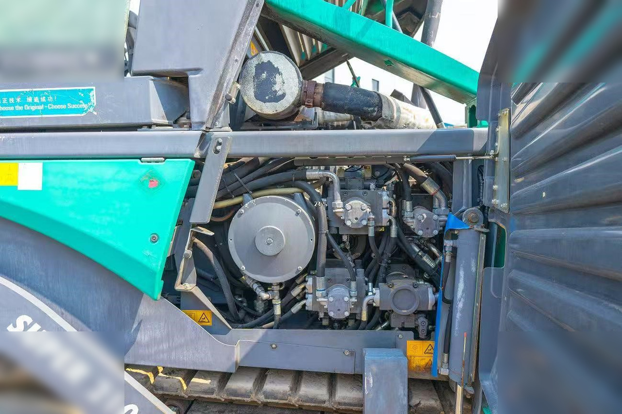2015 VÖGELE SUPER 2100-3L - Máy lát nhựa đường: hình 4 2015 VÖGELE SUPER 2100-3L - Máy lát nhựa đường: hình 4