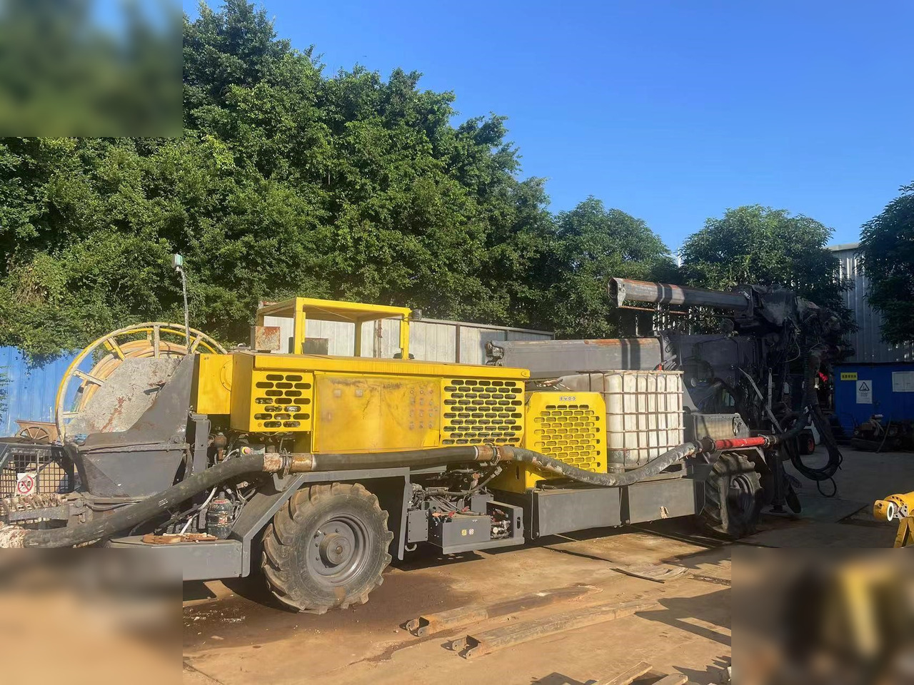 2016 EPIROC MEYCO ME5 MOUNTED ON 2016 ATLAS ARK254K - Xe bơm bê tông: hình 2 2016 EPIROC MEYCO ME5 MOUNTED ON 2016 ATLAS ARK254K - Xe bơm bê tông: hình 2