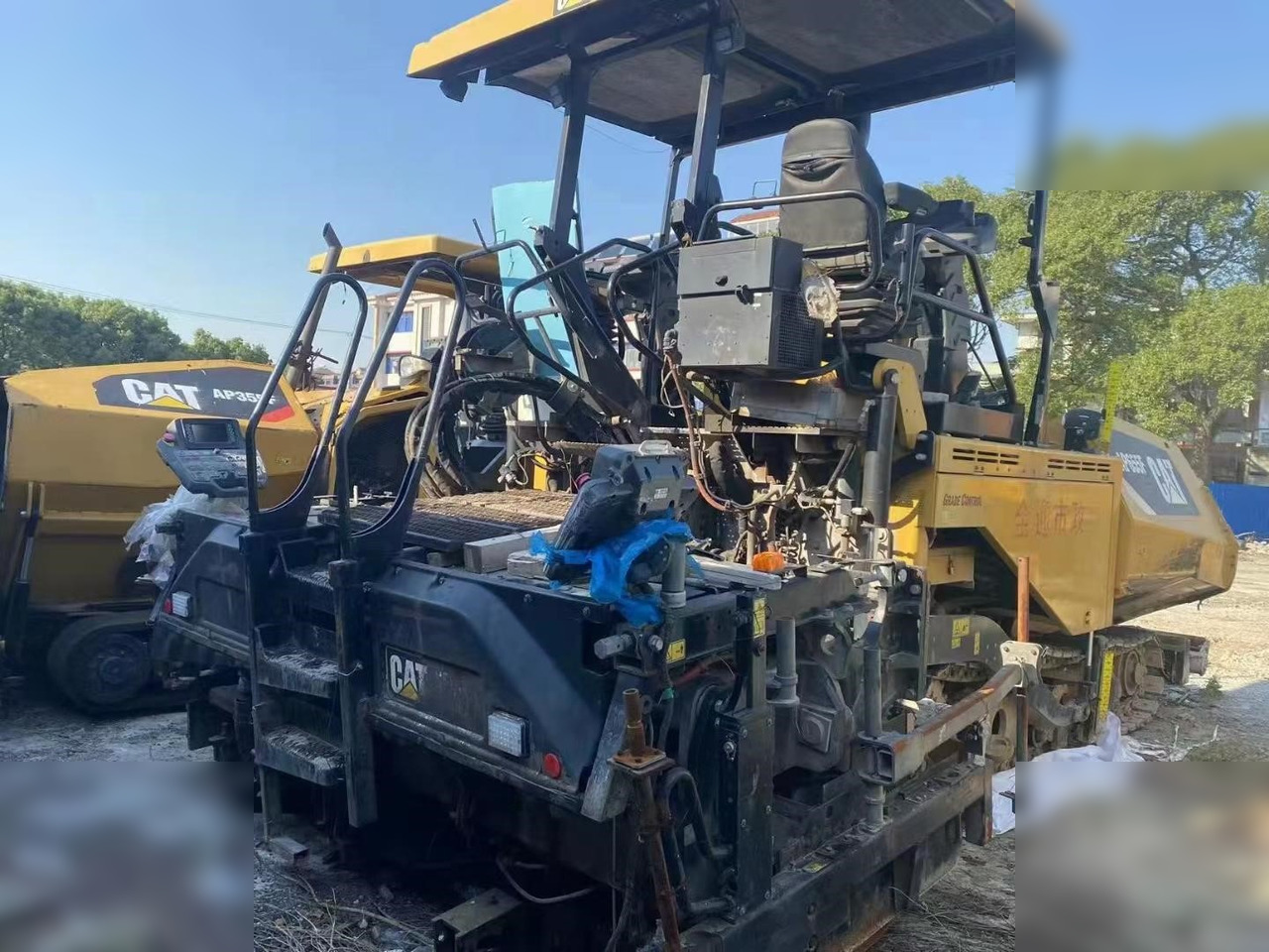 2017 CATERPILLAR AP-655F - Máy lát nhựa đường: hình 1 2017 CATERPILLAR AP-655F - Máy lát nhựa đường: hình 1