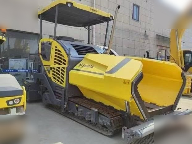 2021 BOMAG BF880C - Máy lát nhựa đường: hình 2 2021 BOMAG BF880C - Máy lát nhựa đường: hình 2
