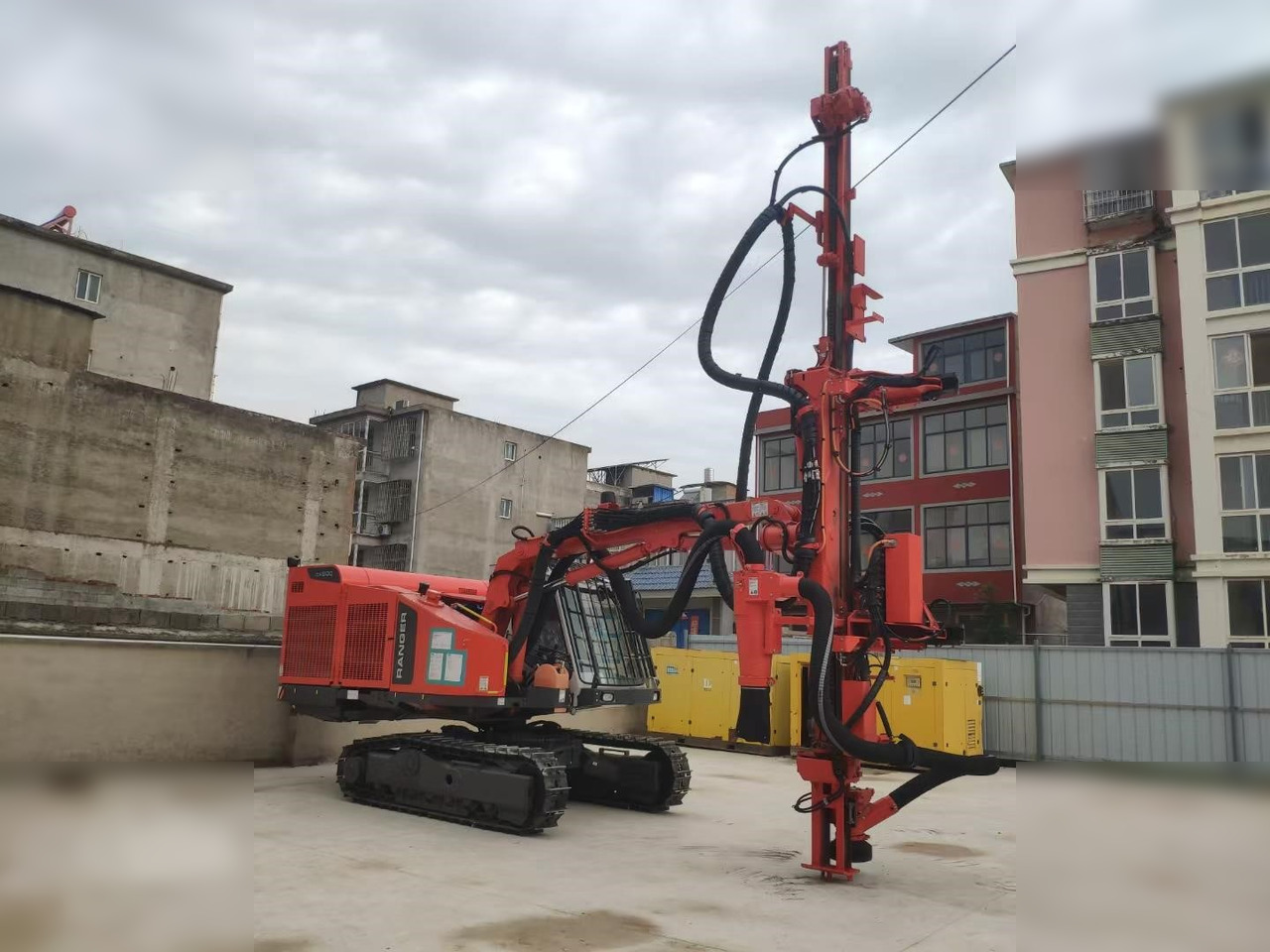 2023 SANDVIK DX800 - Giàn khoan: hình 4 2023 SANDVIK DX800 - Giàn khoan: hình 4