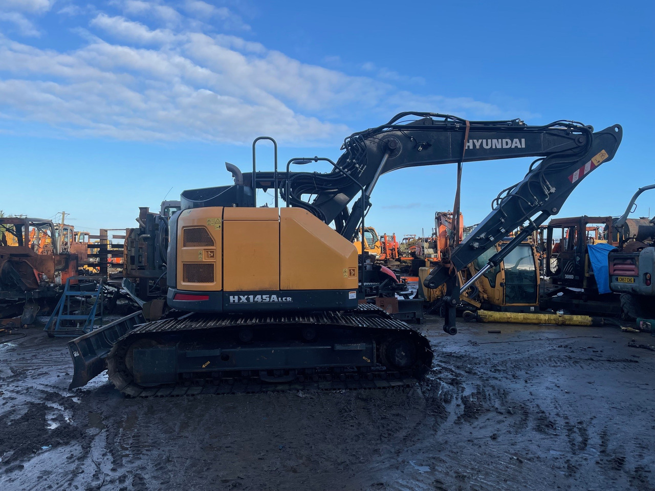 Hyundai HX145A CLR - Máy xúc bánh xích: hình 2 Hyundai HX145A CLR - Máy xúc bánh xích: hình 2