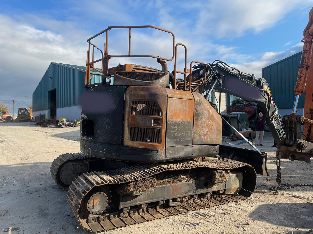 Hyundai HX145A LCR - Máy xúc bánh xích: hình 3 Hyundai HX145A LCR - Máy xúc bánh xích: hình 3