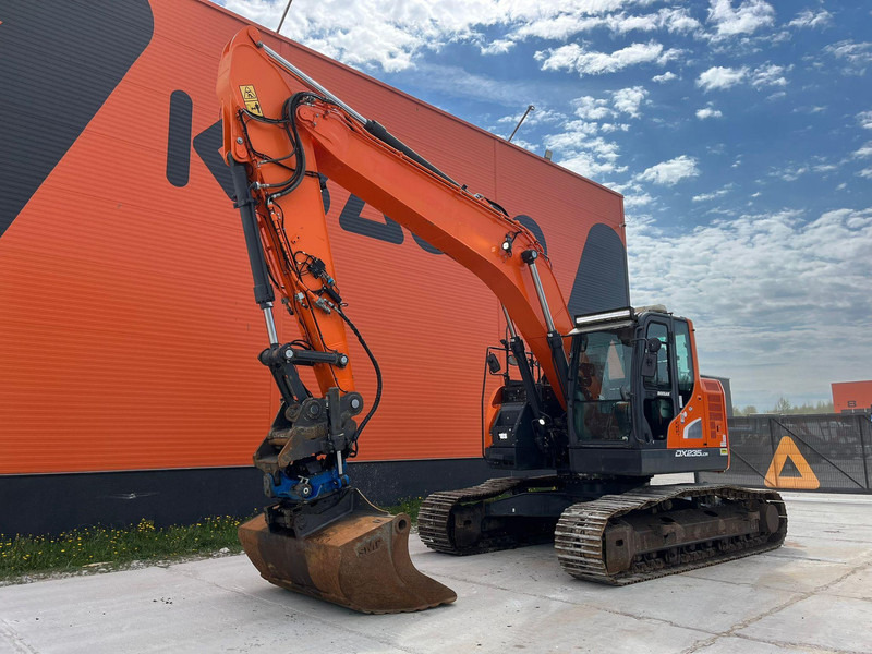Doosan DX 235 LCR-5 3 D / ROTOTILT / CENTRAL LUBRICATION / AC - Máy xúc bánh xích: hình 2 Doosan DX 235 LCR-5 3 D / ROTOTILT / CENTRAL LUBRICATION / AC - Máy xúc bánh xích: hình 2