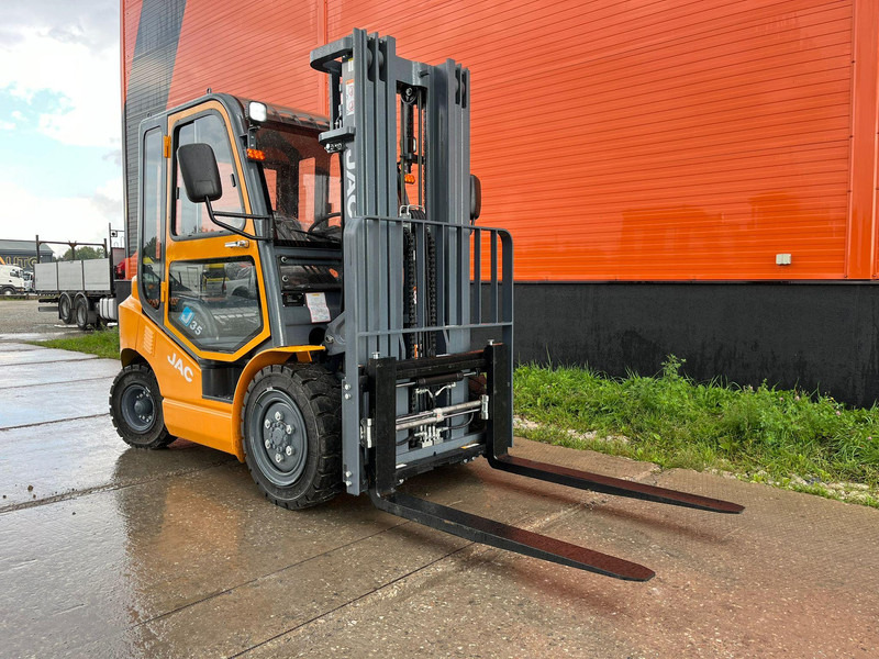 Jac CPCD 35 J NEW ! / RATED CAPACITY 3500 kg / LIFTING HEIGHT 4800 mm - Xe nâng diesel: hình 4 Jac CPCD 35 J NEW ! / RATED CAPACITY 3500 kg / LIFTING HEIGHT 4800 mm - Xe nâng diesel: hình 4