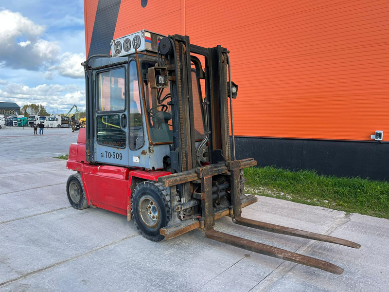 Kalmar DCD 50-6H Rated capacity: 5000 kg / Lifting height: 4000 mm - Xe nâng diesel: hình 4 Kalmar DCD 50-6H Rated capacity: 5000 kg / Lifting height: 4000 mm - Xe nâng diesel: hình 4