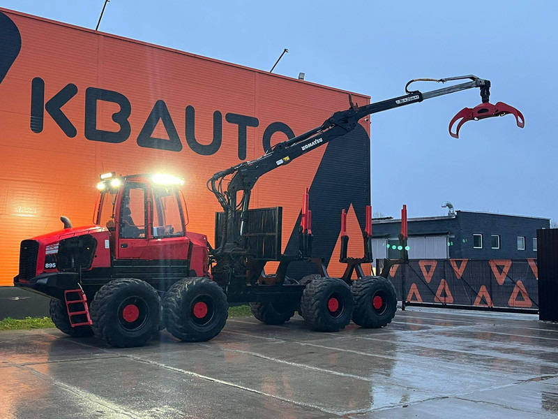 Komatsu 895 8x8 LOADFLEX / CRANE 165F - Rơ moóc lâm nghiệp: hình 1 Komatsu 895 8x8 LOADFLEX / CRANE 165F - Rơ moóc lâm nghiệp: hình 1
