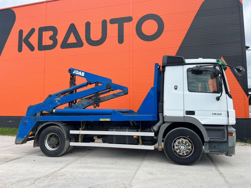Mercedes-Benz Actros 1832 4x2 JOAB HL 14 U - Xe tải chở thùng nhỏ: hình 5 Mercedes-Benz Actros 1832 4x2 JOAB HL 14 U - Xe tải chở thùng nhỏ: hình 5