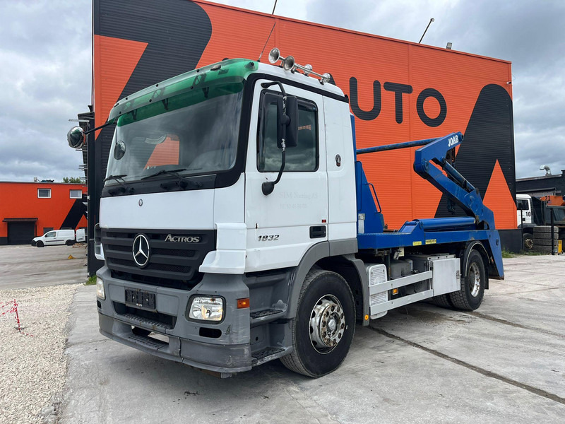 Mercedes-Benz Actros 1832 4x2 JOAB HL 14 U - Xe tải chở thùng nhỏ: hình 2 Mercedes-Benz Actros 1832 4x2 JOAB HL 14 U - Xe tải chở thùng nhỏ: hình 2