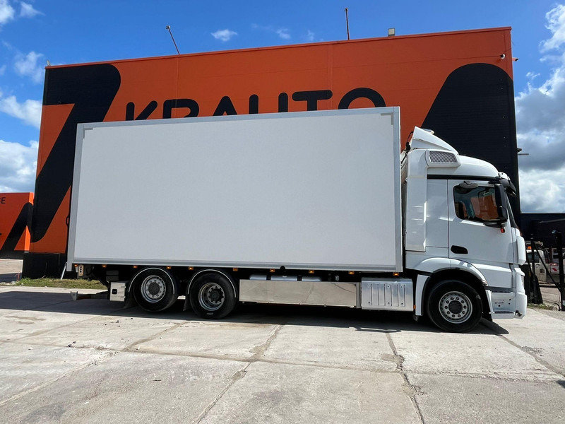 Mercedes-Benz Actros 6x2*4 BOX L=7401mm - Xe tải hộp: hình 5 Mercedes-Benz Actros 6x2*4 BOX L=7401mm - Xe tải hộp: hình 5